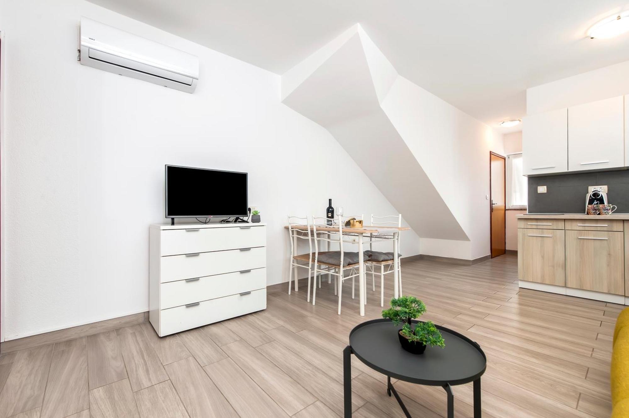 Apartmani Sara-Andrea Rovinj Exteriör bild